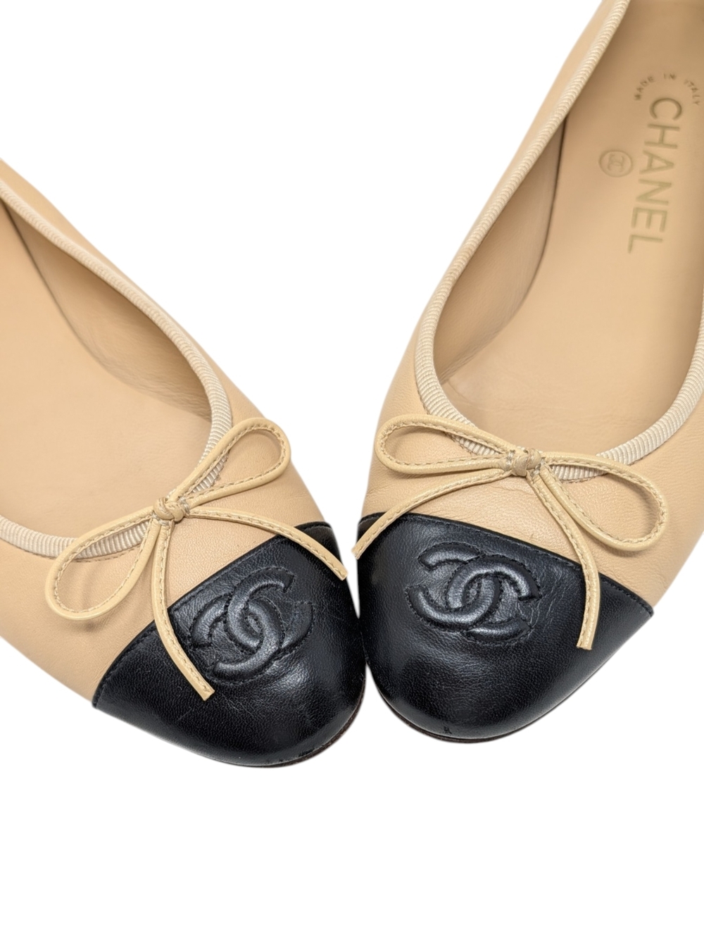 Chanel Ballet Flat Ballerina Two Tone Beige Tan Black CC Logo Cap Toe 37 | 6.5 - Picture 3 of 15